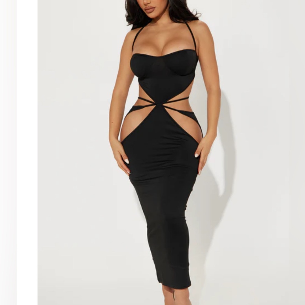 Fashion Nova Desired Maxi Cut-Out Dress